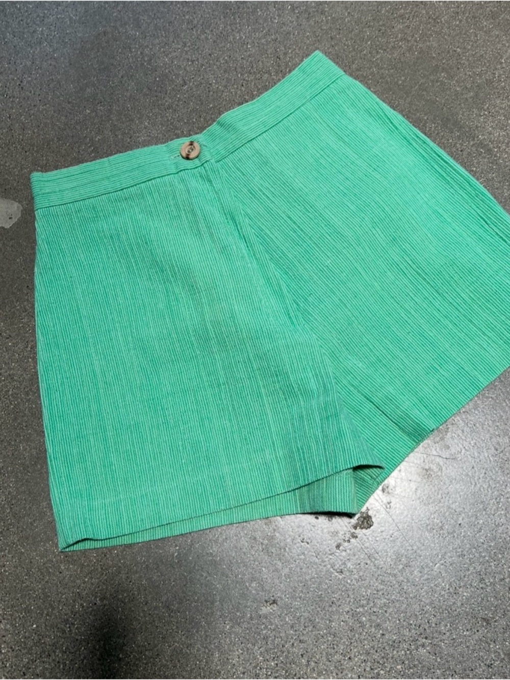 Vintage High-Rise Textured Green Shorts